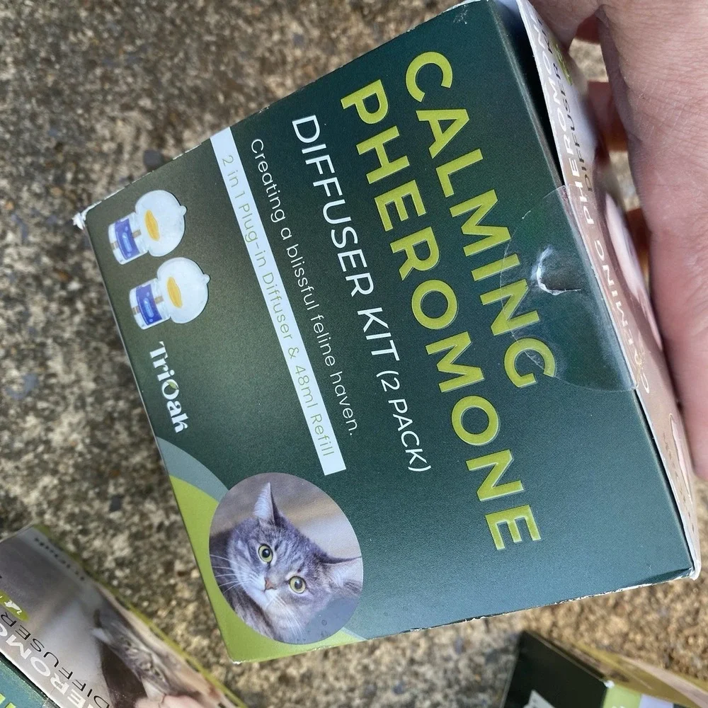 TriOak Cat Calming Diffuser Kit Feline Anxiety Relief‎ Pheromone Kit 6 Diffusers